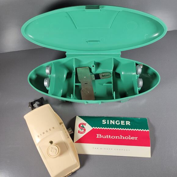 Vintage Singer Buttonholer Attachment with Case and Manual 489500 USA 1960 - Picture 2 of 15